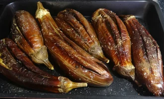 Шаг 3: Приготовление лодочек (Крок 3: Приготування човників)