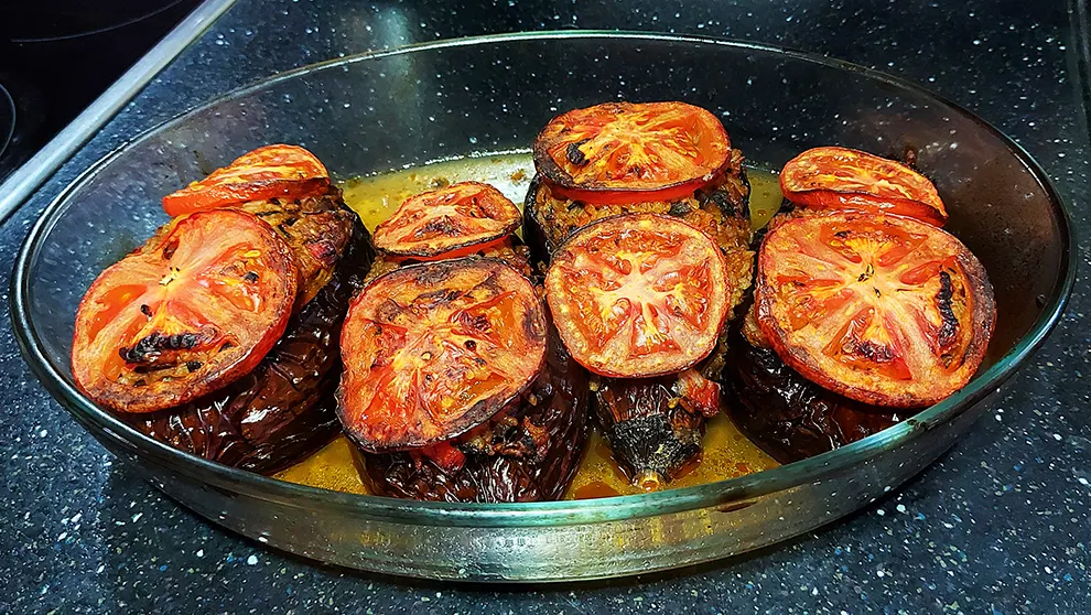 Фаршированные баклажаны в пирексе (Фаршировані баклажани в пірексі)