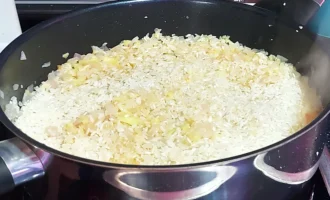 Шаг 9: Добавляем рис (Крок 9: Додаємо рис)