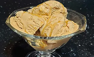 Кофейное мороженое со вкусом Мокка (Кавове морозиво зі смаком Мокко)